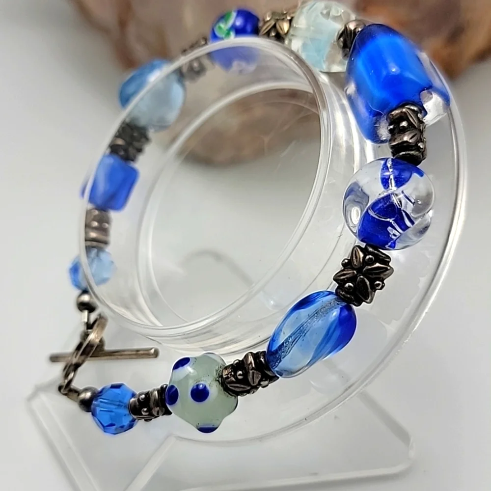 Elegant Deep Blue Art Wedding Cake Glass Crystal Beaded Silver Tone Bracelet